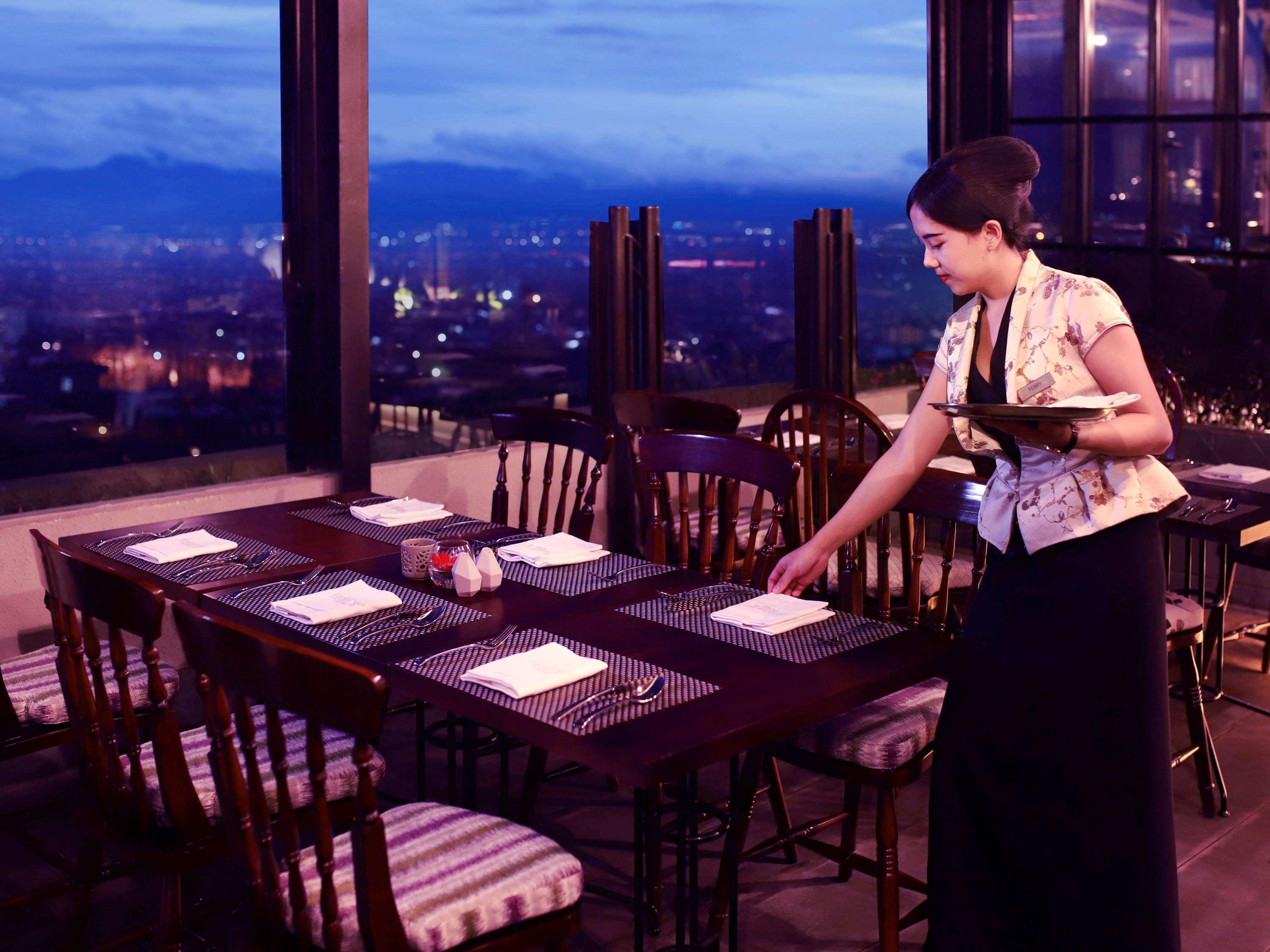 Grand Mercure Bandung Setiabudi Exterior photo