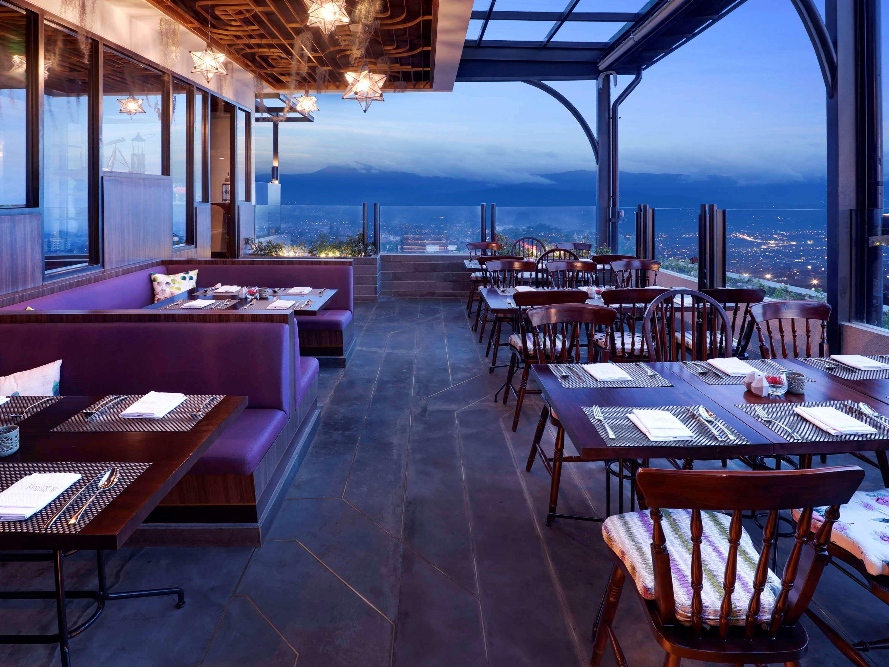 Grand Mercure Bandung Setiabudi Exterior photo