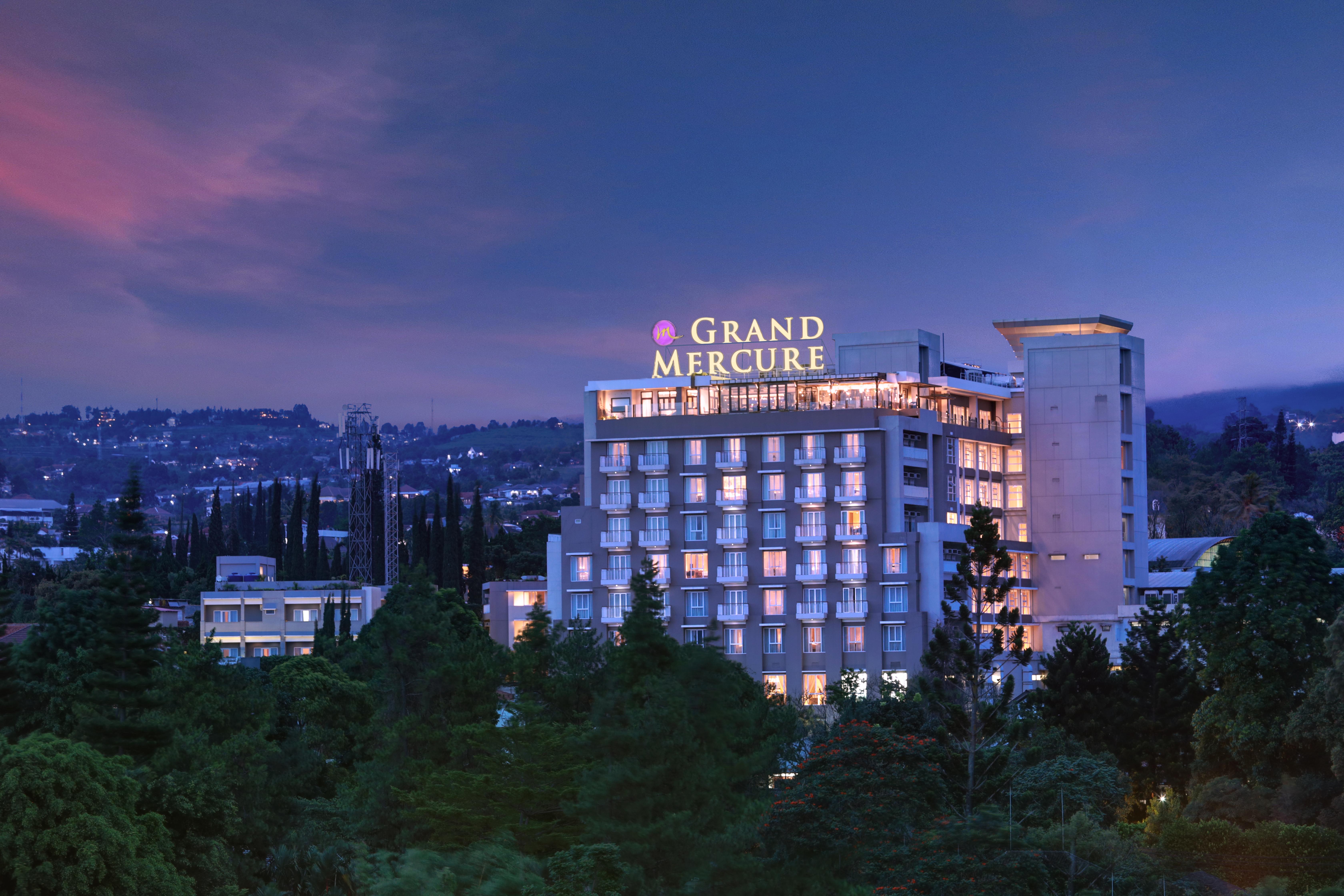 Grand Mercure Bandung Setiabudi Exterior photo